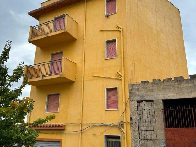 Palazzo in vendita a Gratteri, Sicilia