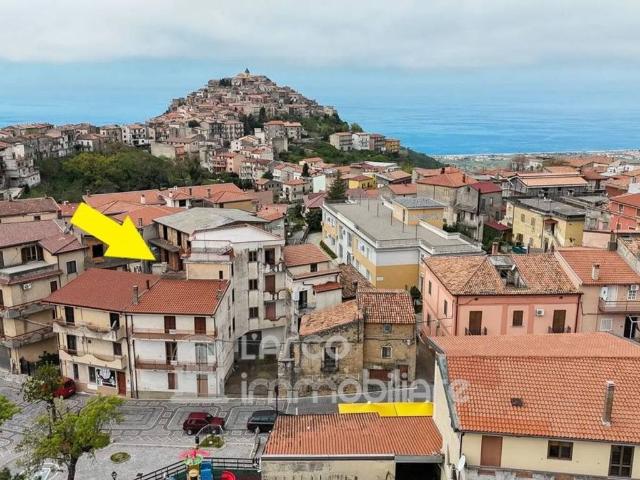 Palazzo in vendita a Calabria, Cosenza