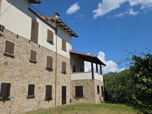 Palazzo in vendita a Unione dell'Appennino Bolognese, Grizzana Morandi