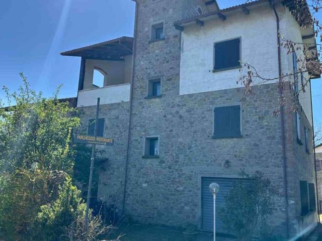 Palazzo in vendita a Unione dell'Appennino Bolognese, Grizzana Morandi