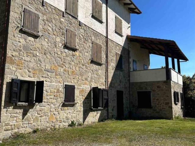 Palazzo in vendita a Unione dell'Appennino Bolognese, Grizzana Morandi