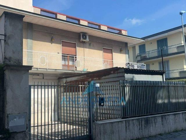 Palazzo in vendita a San Domenico, Grumo Nevano