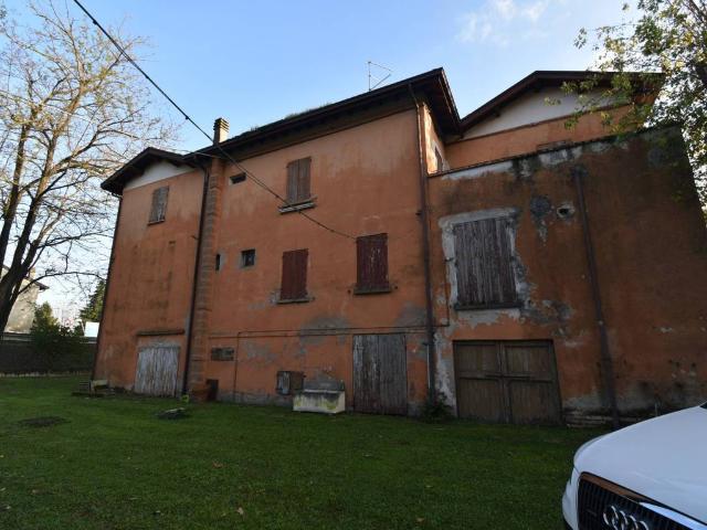 Palazzo in vendita a Bassa Reggiana, Re