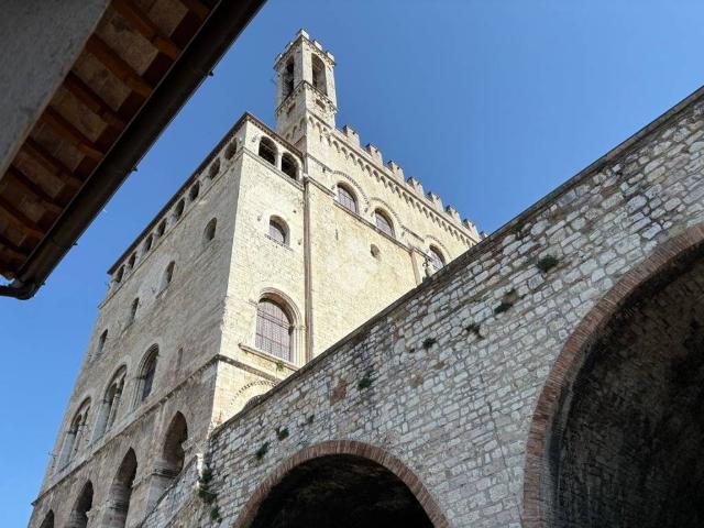Palazzo in vendita a Gubbio, Umbria