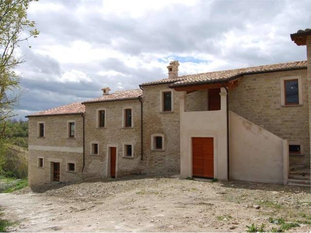 Palazzo in vendita a Gubbio, Umbria