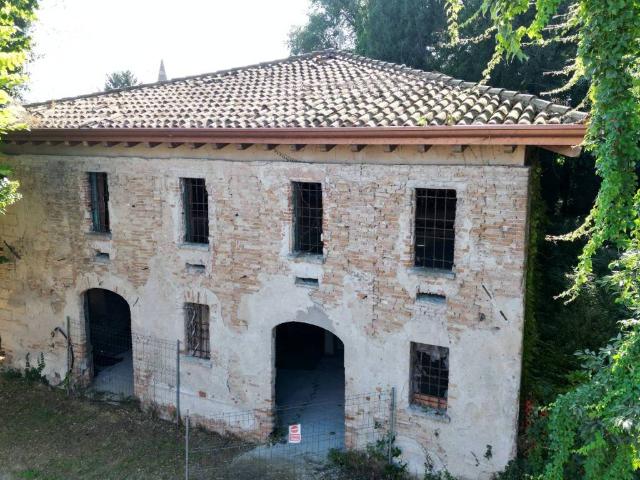 Palazzo in vendita a Guidizzolo, Lombardia
