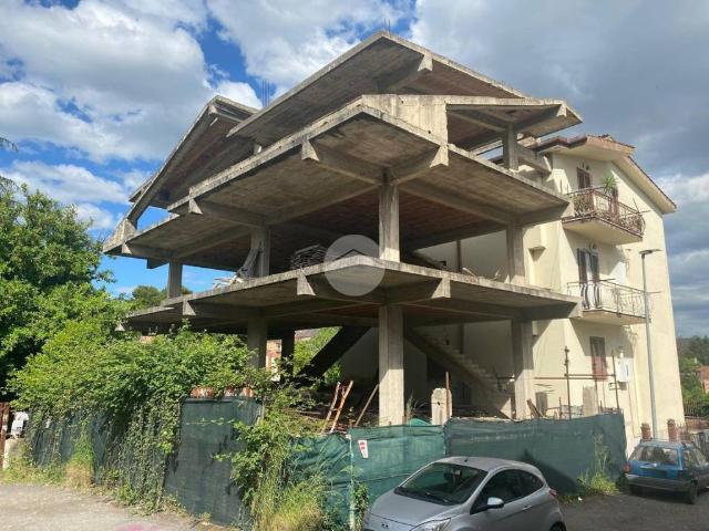Palazzo in vendita a Guidonia Montecelio, Roma Capitale