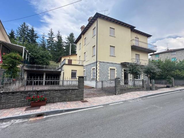 Palazzo in vendita a Unione di comuni Terre di Castelli, Guiglia