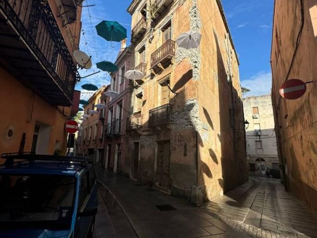 Palazzo in vendita a Iglesias, Sardigna/Sardegna