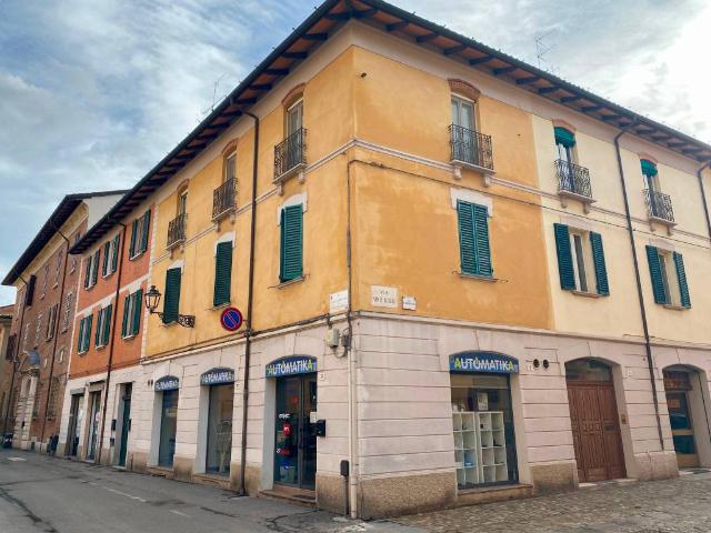Palazzo in vendita a Nuovo Circondario Imolese, Imola