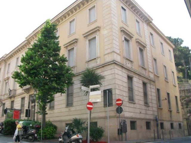 Palazzo in vendita a Borgo Fondura, Imperia