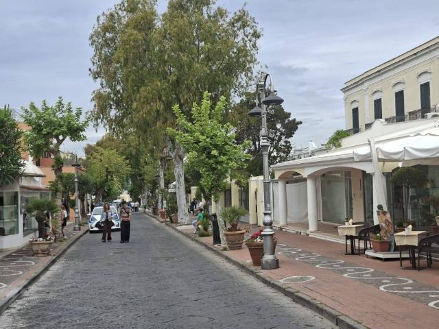 Palazzo in vendita a Ischia, Campania