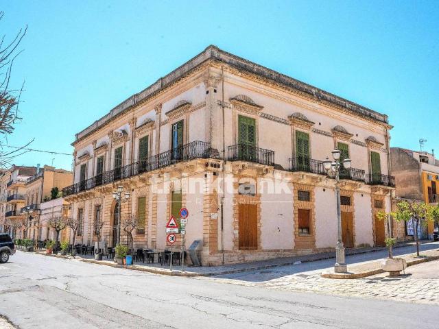Palazzo in vendita a Ispica, Sicilia