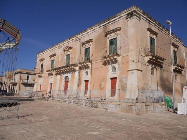 Palazzo in vendita a Ispica
