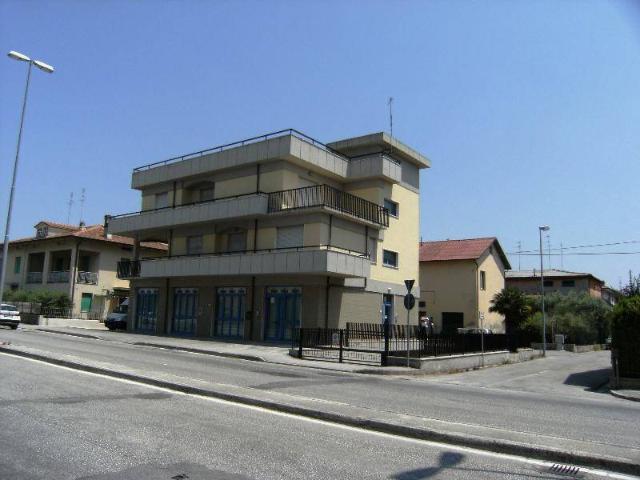 Palazzo in vendita a Marche, Ancona