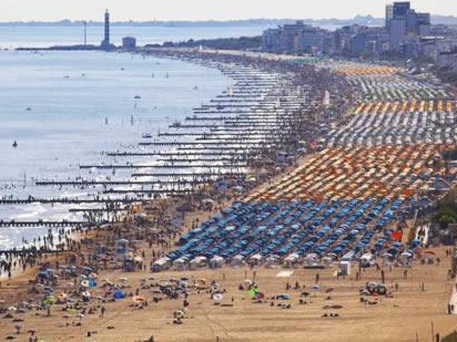 Palazzo in vendita a Jesolo, Veneto