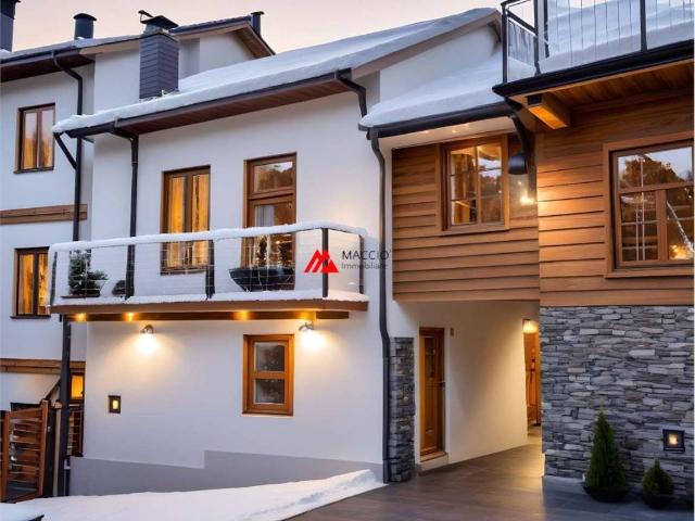 Palazzo in vendita a Jovencan, Aosta