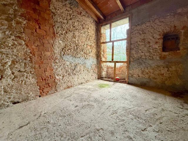 Palazzo in vendita a Fabiano Alto, La Spezia