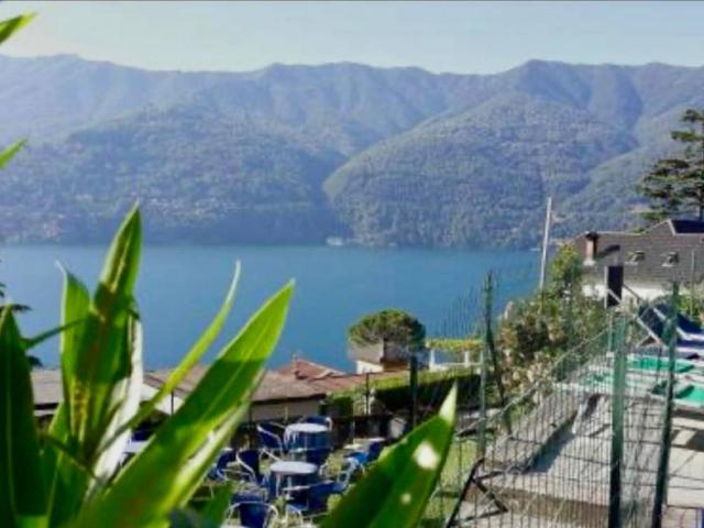 Palazzo in vendita a Laglio, Lombardia