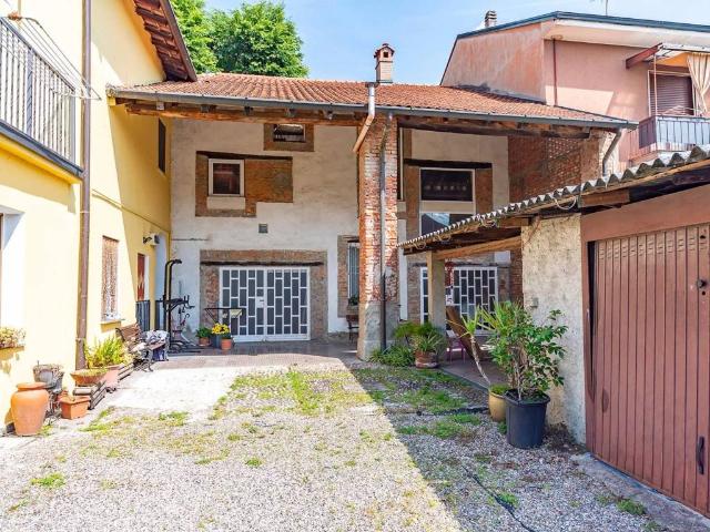Palazzo in vendita a Lainate, Lombardia