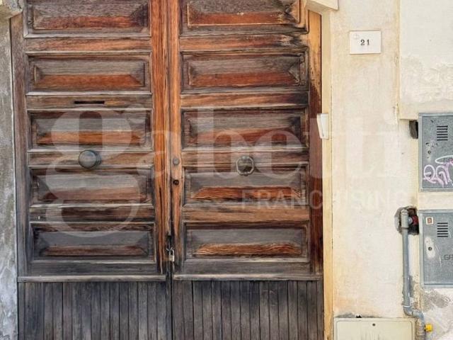 Palazzo in vendita a Calabria, Catanzaro