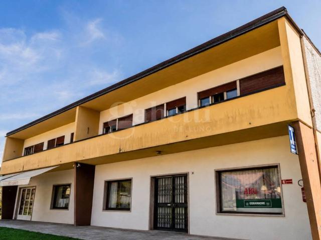 Palazzo in vendita a Beccaroi, Lamon