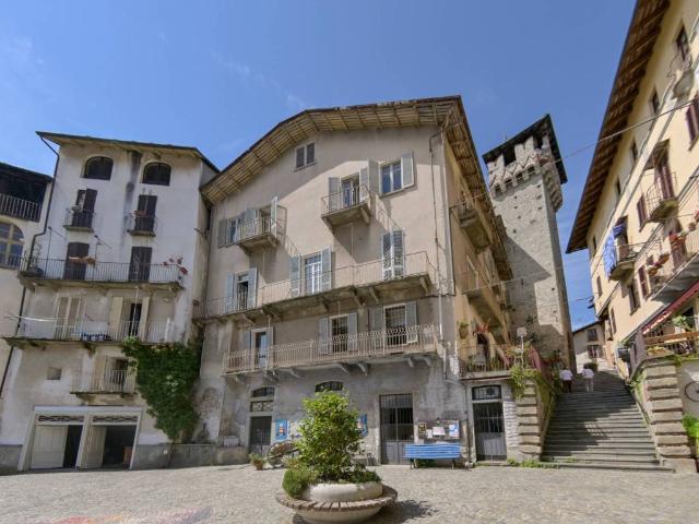 Palazzo in vendita a Colombaro, Lanzo Torinese