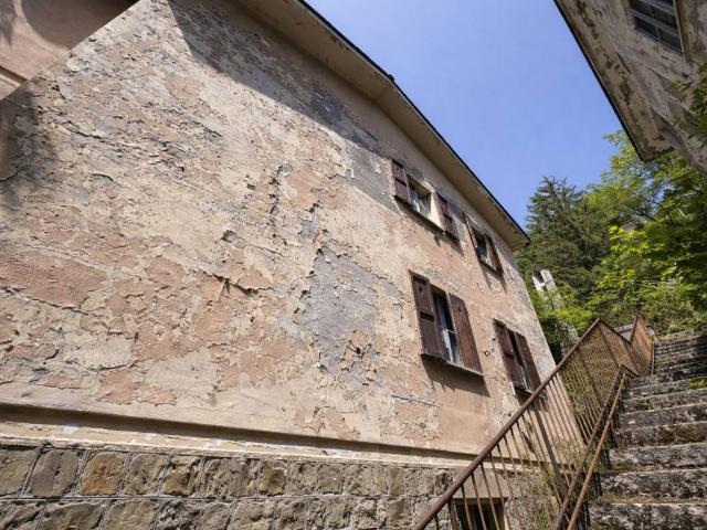 Palazzo in vendita a Tornimparte, Abruzzo