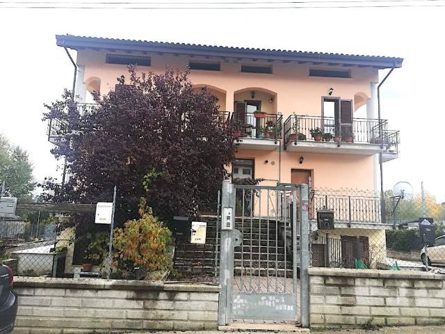 Palazzo in vendita a Tornimparte, Abruzzo