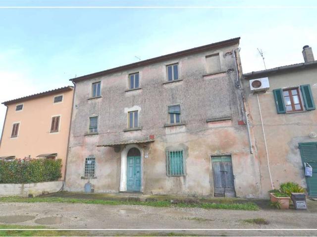 Palazzo in vendita a Larciano