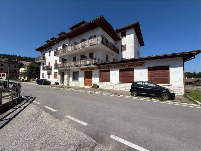 Palazzo in vendita a Magnifica Comunità degli Altipiani Cimbri, Lavarone