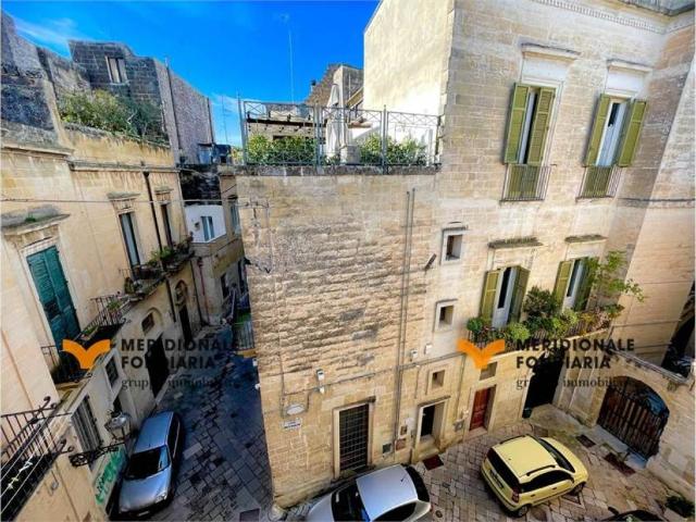 Palazzo in vendita a Puglia, Lecce