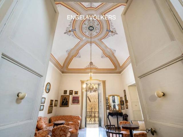Palazzo in vendita a Puglia, Lecce