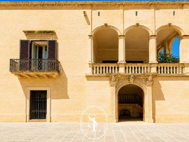 Palazzo in vendita a Puglia, Lecce