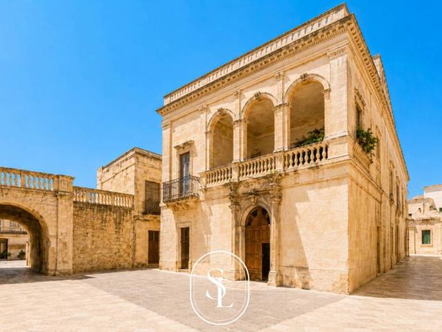 Palazzo in vendita a Puglia, Lecce