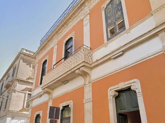 Palazzo in vendita a Puglia, Lecce