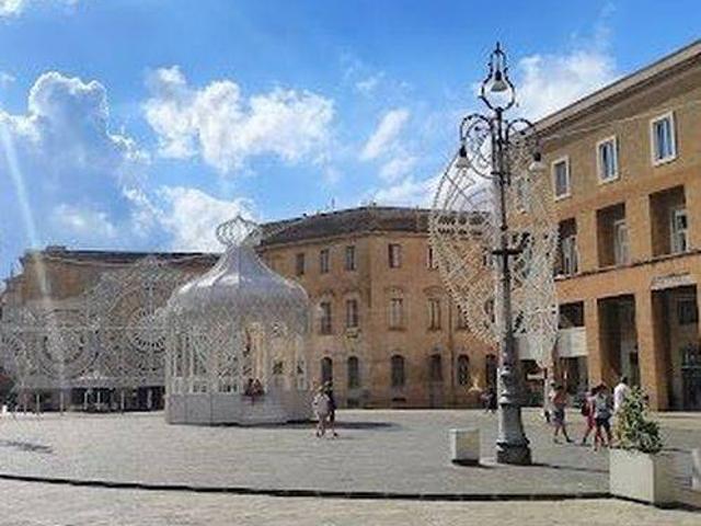 Palazzo in vendita a Puglia, Lecce