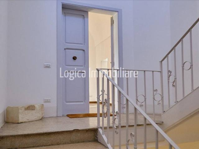 Palazzo in vendita a Puglia, Lecce