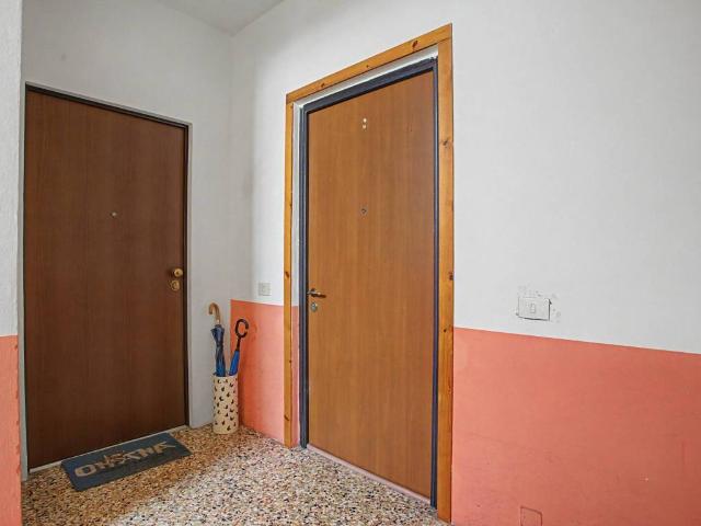 Palazzo in vendita a Cellina, Leggiuno