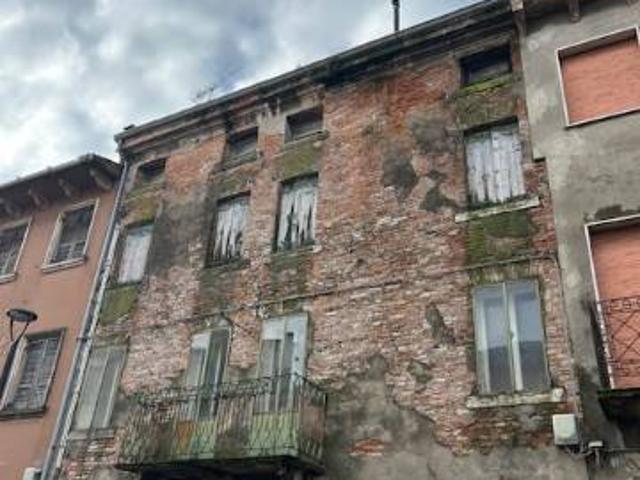 Palazzo in vendita a Legnago, Veneto