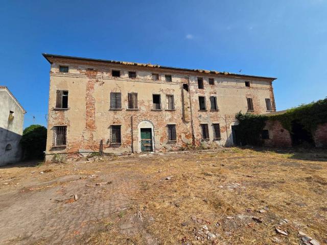 Palazzo in vendita a Legnago, Veneto