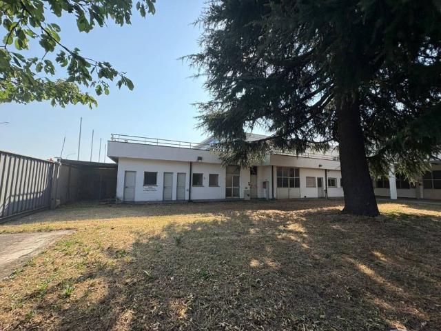 Palazzo in vendita a Costa di San Giorgio, Legnano