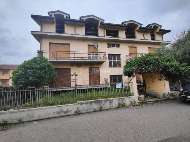 Palazzo in vendita a Birago, Lentate Sul Seveso