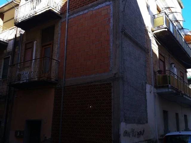 Palazzo in vendita a Lentini, Sicilia