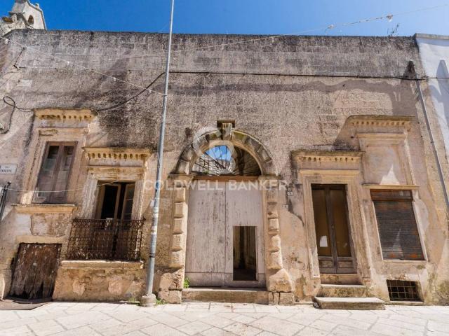 Palazzo in vendita a Puglia, Lecce