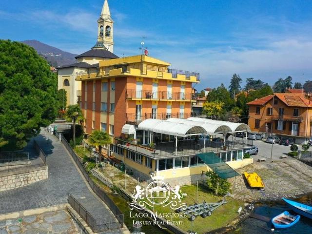 Palazzo in vendita a Villa Lesa, Piemonte