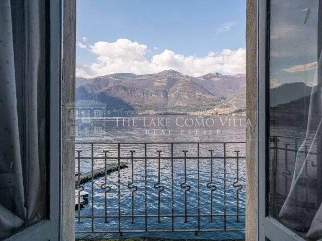 Palazzo in vendita a Lezzeno, Lombardia
