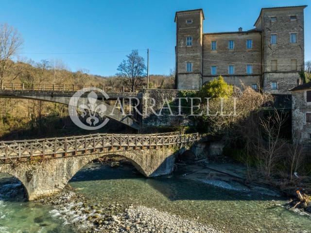 Palazzo in vendita a Unione di comuni Montana Lunigiana, Licciana Nardi
