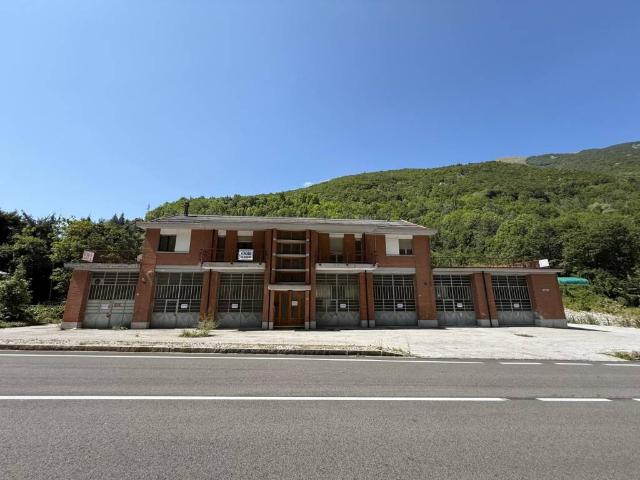 Palazzo in vendita a Piemonte, Cuneo