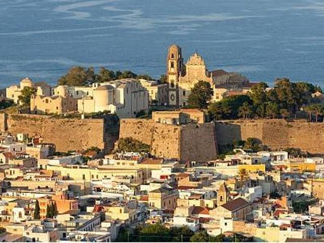 Palazzo in vendita a Panarea, Sicilia